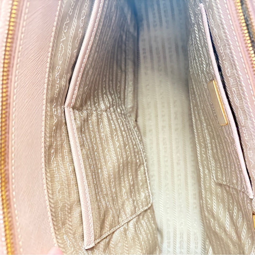 Prada Galleria Saffiano Calfskin (Dusty Pink) Large Leather Double Zip Tote - Picture 10 of 11